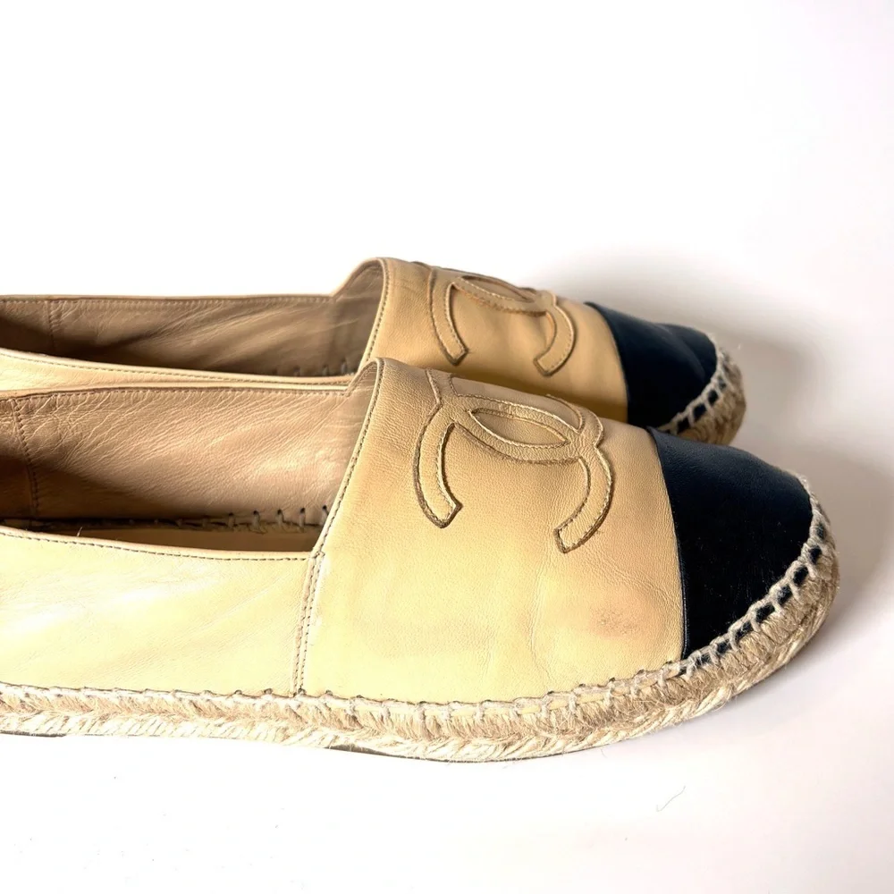 Chanel Beige Black Leather Espadrilles – Two-Tone Cap Toe Flats, size 6